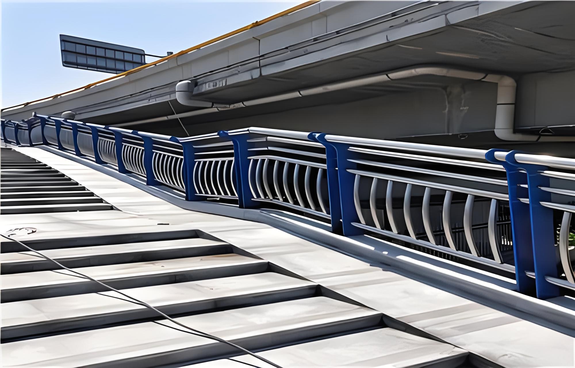 昭通不锈钢桥梁护栏维护方案：确保安全，延长使用寿命
